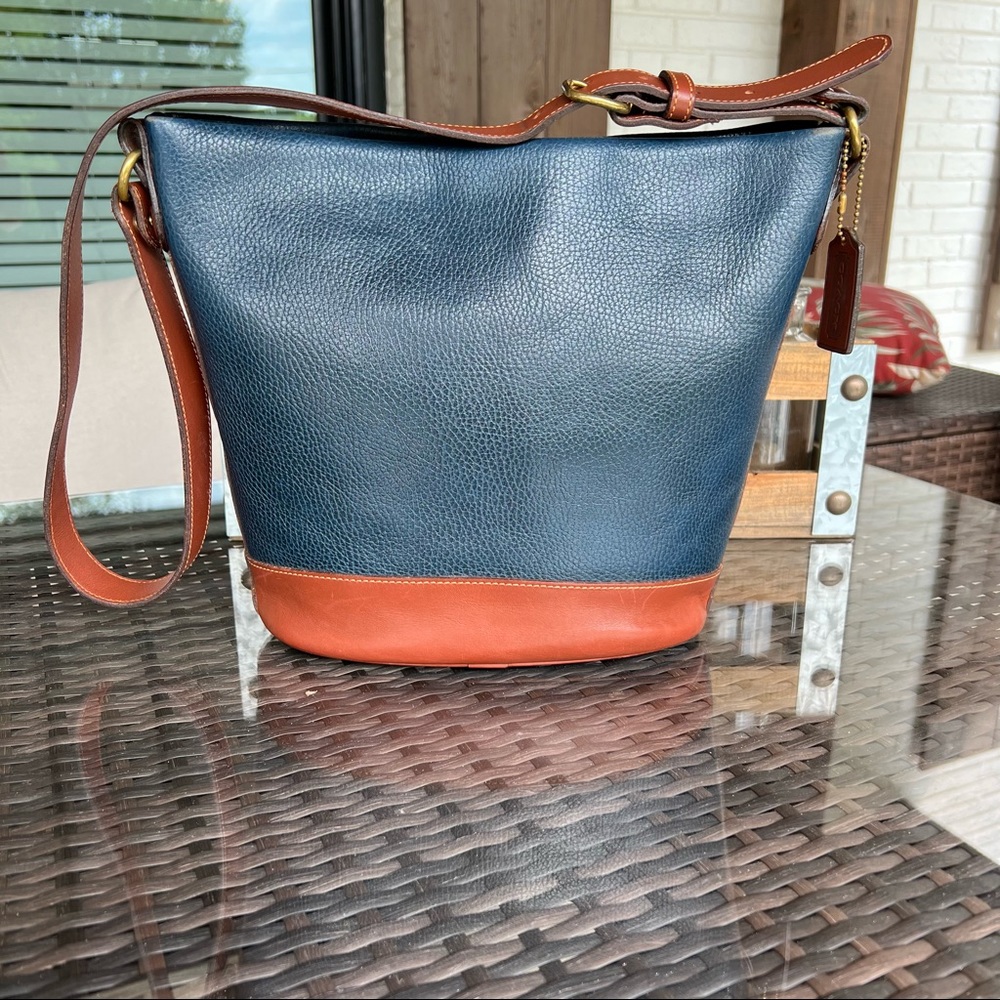 Vintage Coach #4232 Sheffield Bucket Navy with Tan Trim Sheridan Bag